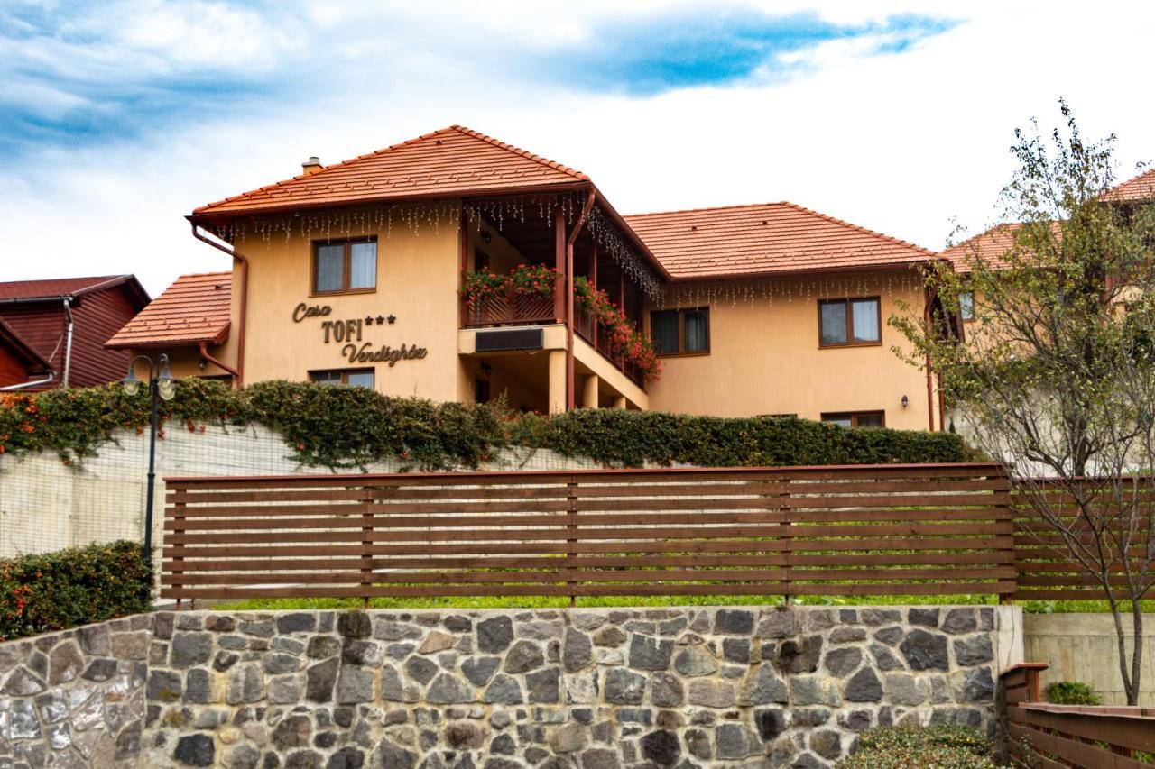 Casa Tofi Vendégház Praid Exterior foto