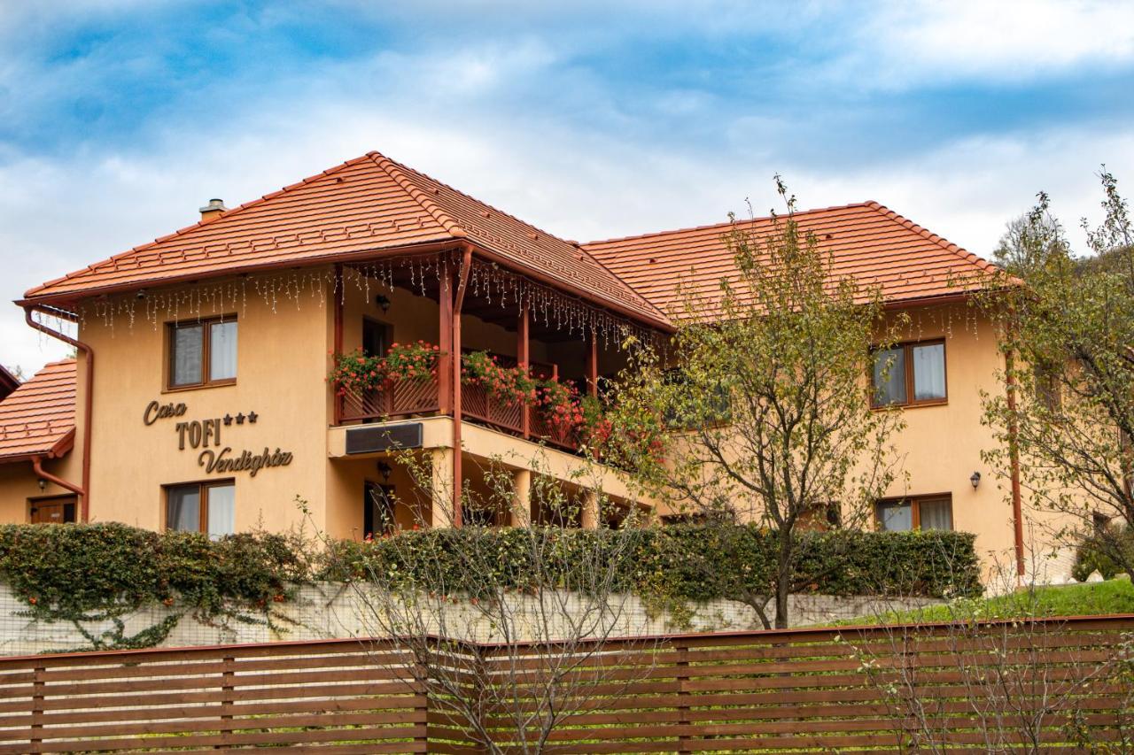 Casa Tofi Vendégház Praid Exterior foto