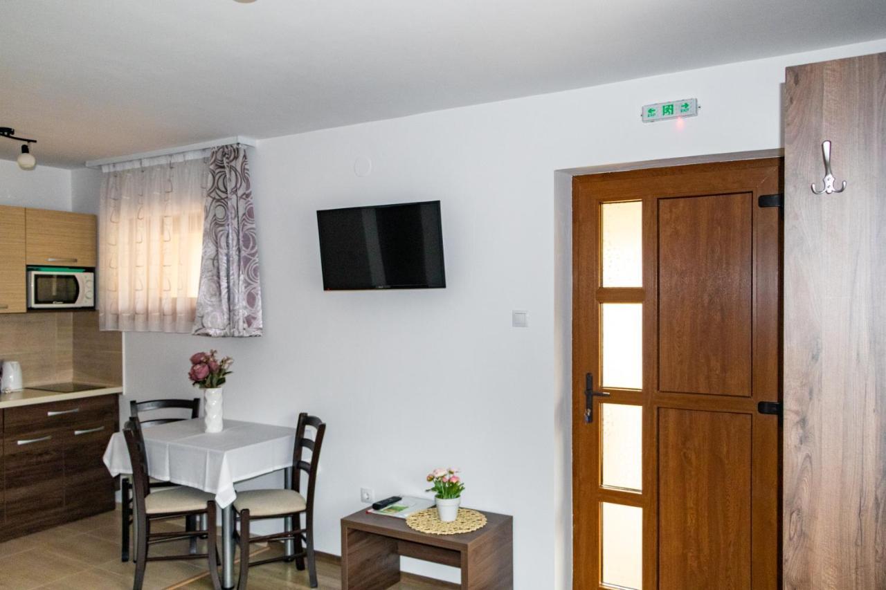 Casa Tofi Vendégház Praid Exterior foto